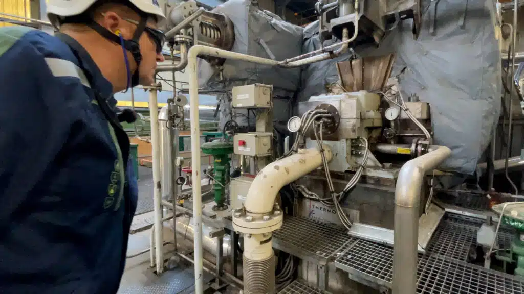 Visite de la centrale thermique Albioma du Gol avec Greoffroy Mercier, directeur régional