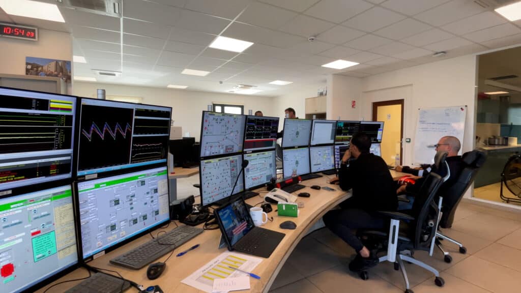 Visite de la centrale thermique Albioma du Gol avec Greoffroy Mercier, directeur régional