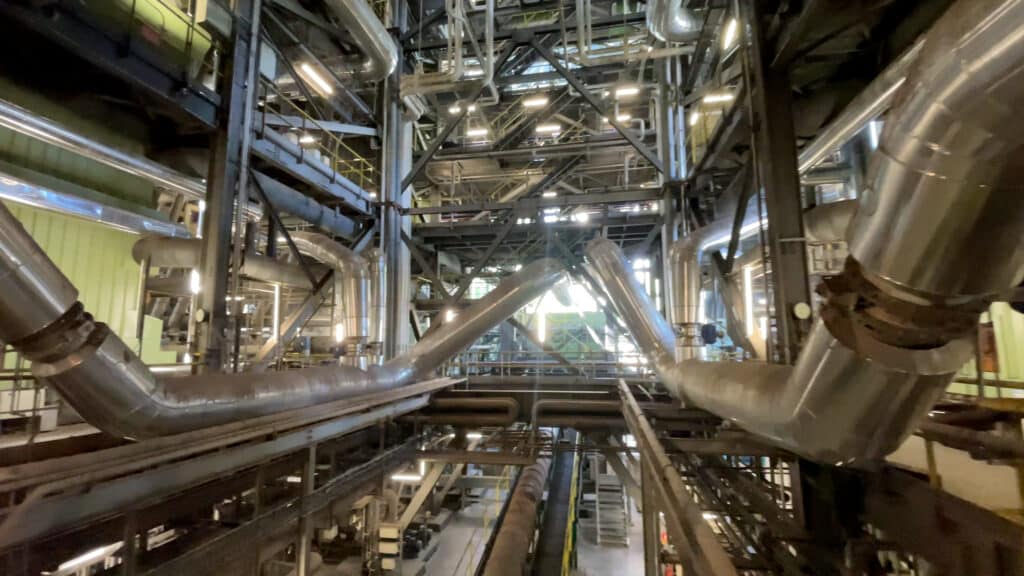 Visite de la centrale thermique Albioma du Gol avec Greoffroy Mercier, directeur régional