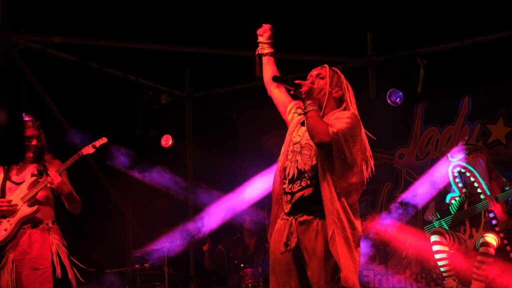 Locki Lonestar - Lady Lafée - Francofolies à Saint-Gilles