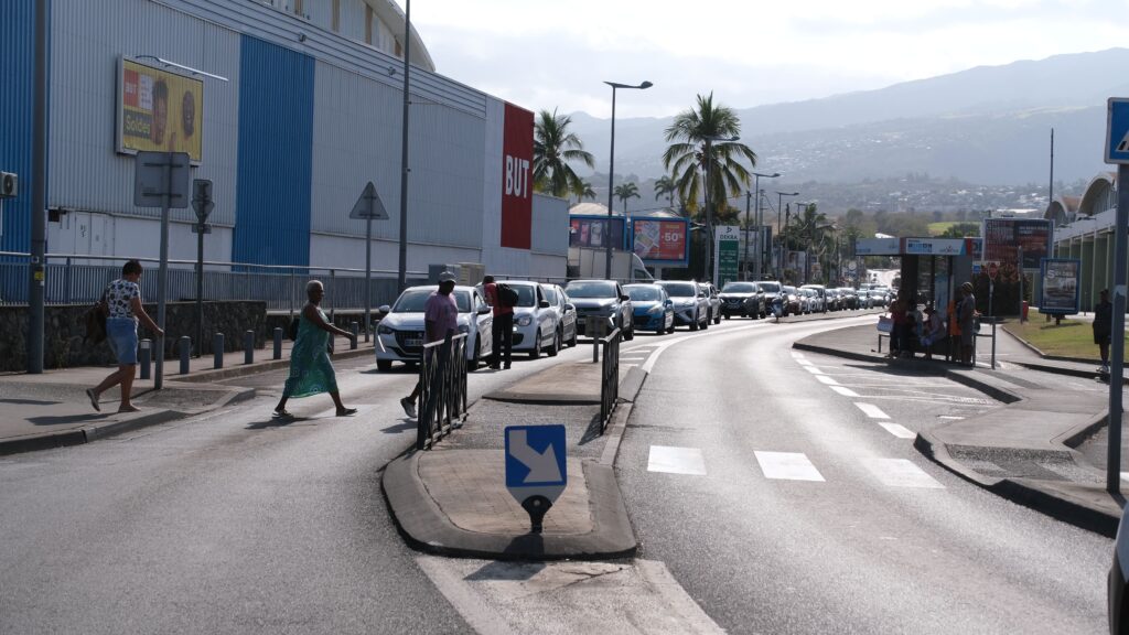 manif 10 septembre Saint-Paul Savanna