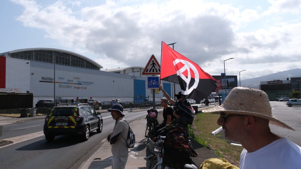 manif 10 septembre Saint-Paul Savanna