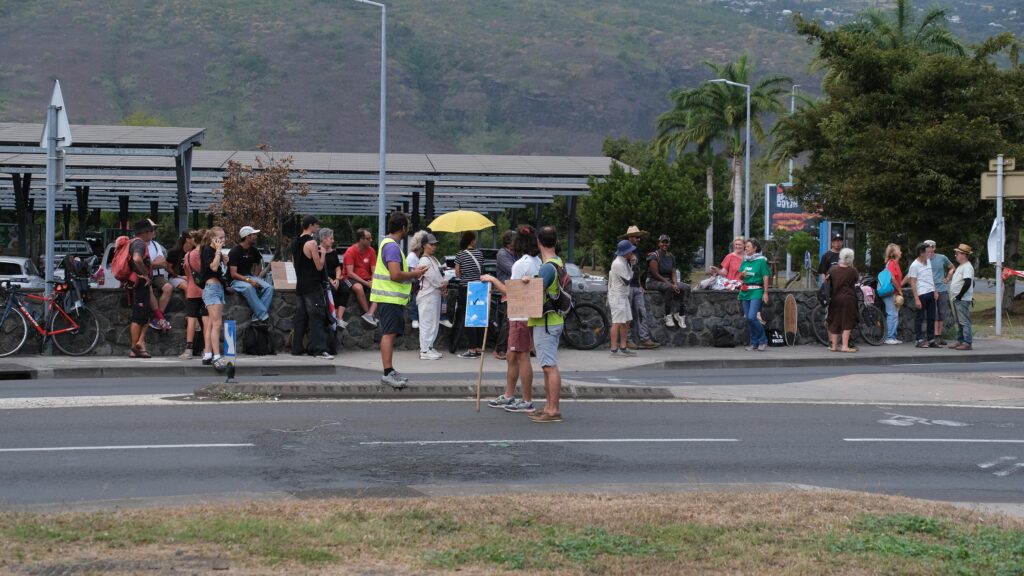 manif 10 septembre Saint-Paul Savanna