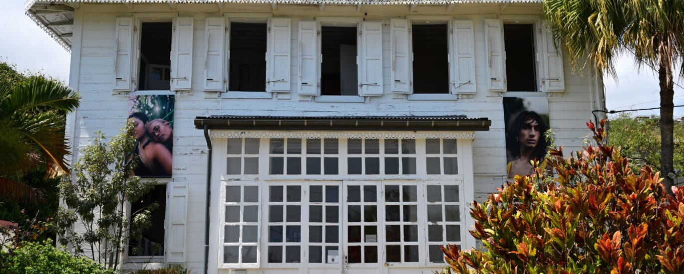 Entrée du FRAC Réunion. © Olivier Ceccaldi