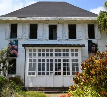 Entrée du FRAC Réunion. © Olivier Ceccaldi