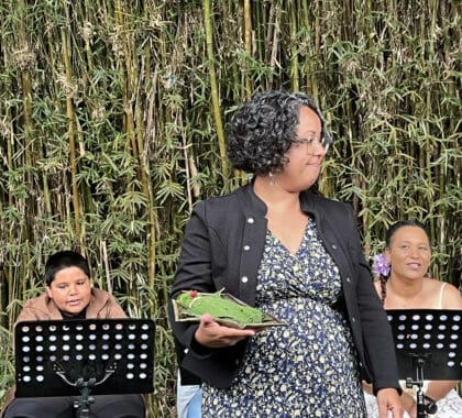 Sentié Fah'âme avec la troupe Kisa milé à l'observatoire des Makes