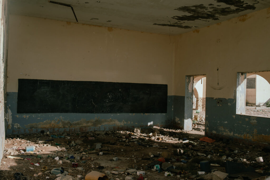 ancienne école de Guet Ndar, détruite par la montée des eaux en 2018.