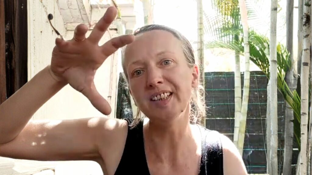 Les ados ont l'esprit critique et si on parlait d'embrigadement sectaire de RoxaneMontaigu Gempi