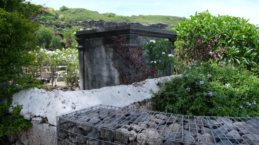 Cimetière marin de Saint-Paul, cimetière des esclaves et des oubliés, mur d'enceinte aménagements