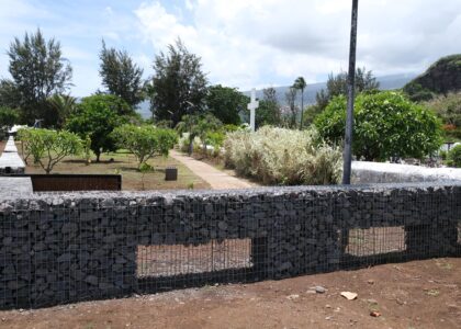 Cimetière marin de Saint-Paul, cimetière des esclaves et des oubliés, mur d'enceinte aménagements