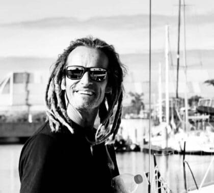 Maxime Boursier sur les quais du Port Ouest de la Réunion.