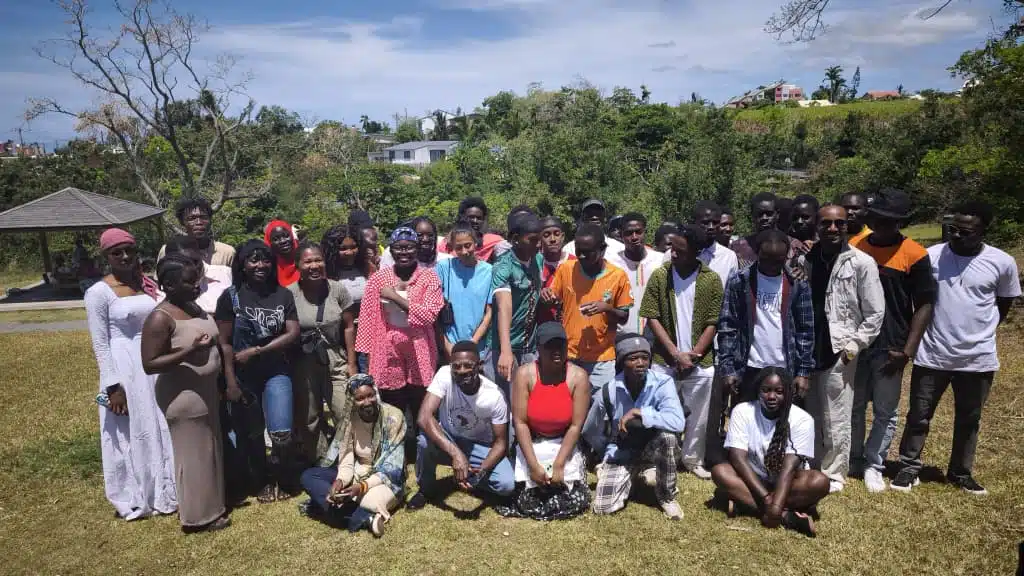 Photo de famille des membres de l'association des étudiants africains lors d'une sortie récréative