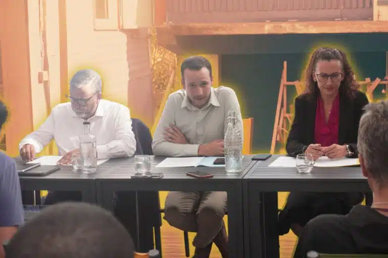 Camille Clain, maire de l'Entre-Deux, Alexis Chaussalet maire du Tampon, et Patrick Lebreton maire de Saint-Joseph