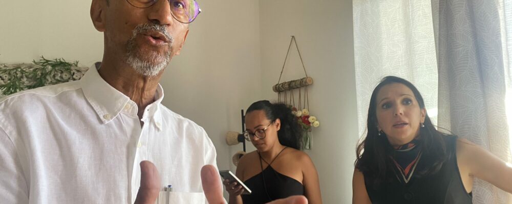 Logement Visite de la résidence le Fanal avec Erick Fontaine Possession