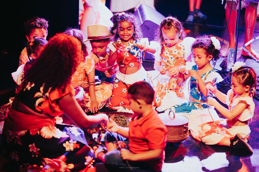le Bisik était installé au Théâtre Les Bambous pour accueillir la présentation d'un projet musical très spécial avec Tifrid Maloya et les élèves de l'École François Frédéric Sisahaye de Mare à Martin © Iris Mardémoutou