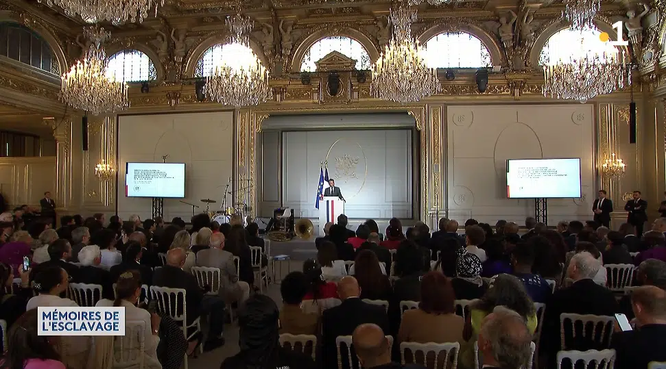 Emmanuel Macron esclavage