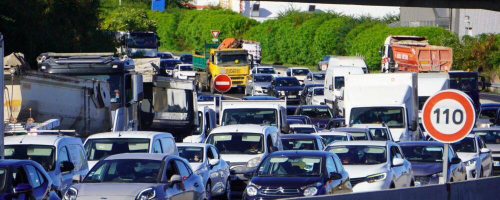 embouteillage bouchon circulation tout auto, carburant