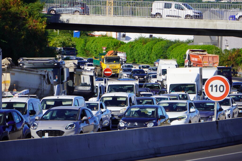 embouteillage bouchon circulation tout auto, carburant