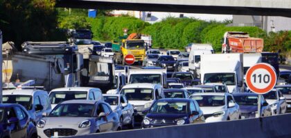 embouteillage bouchon circulation tout auto, carburant