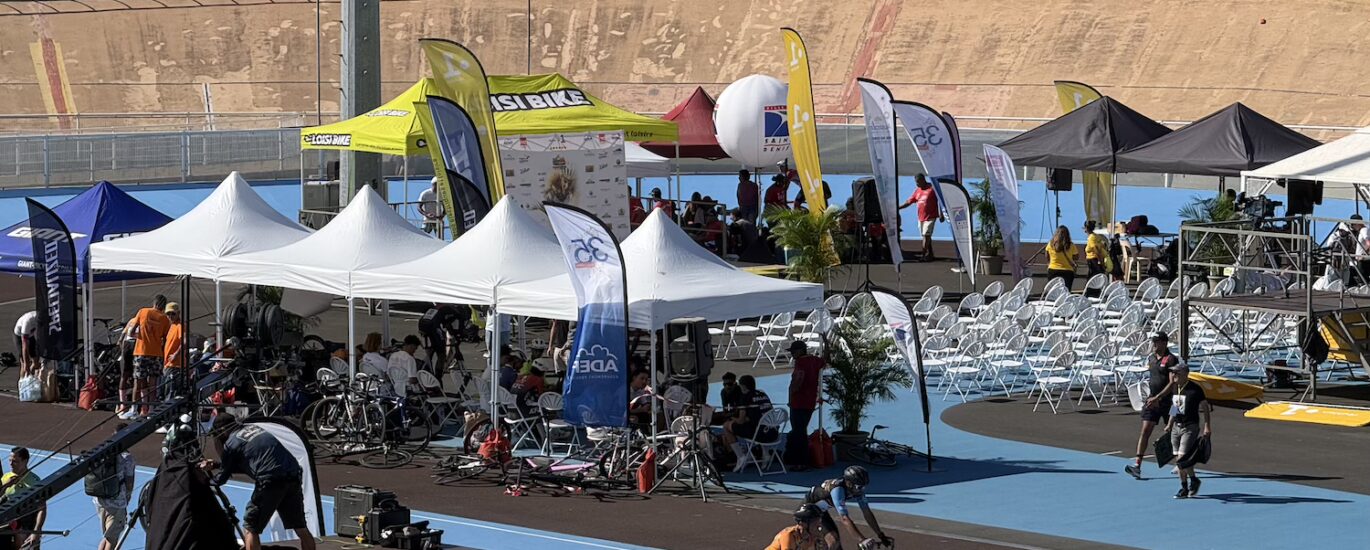 tour cycliste de La Réunion au vélodrome Gabriel Chéfiare de Saint-Denis