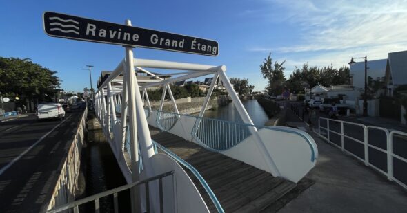 Prélèvement pollution phosphate ravine Grand Étang lanceur d'alerte